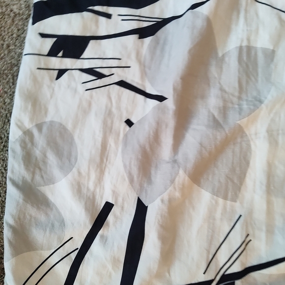 Crea Concepts Ivory Black Gray Geometric Skirt. Size 40 Medium - Picture 2 of 11